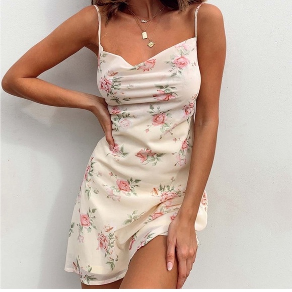 Princess Polly Dresses & Skirts - Princess Polly Watson Mini Dress Yellow cream  floral size 2 romantic coquette